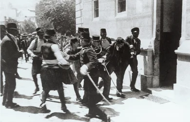 Der Bombenwerfer in Sarajevo verhaftet, 1914
